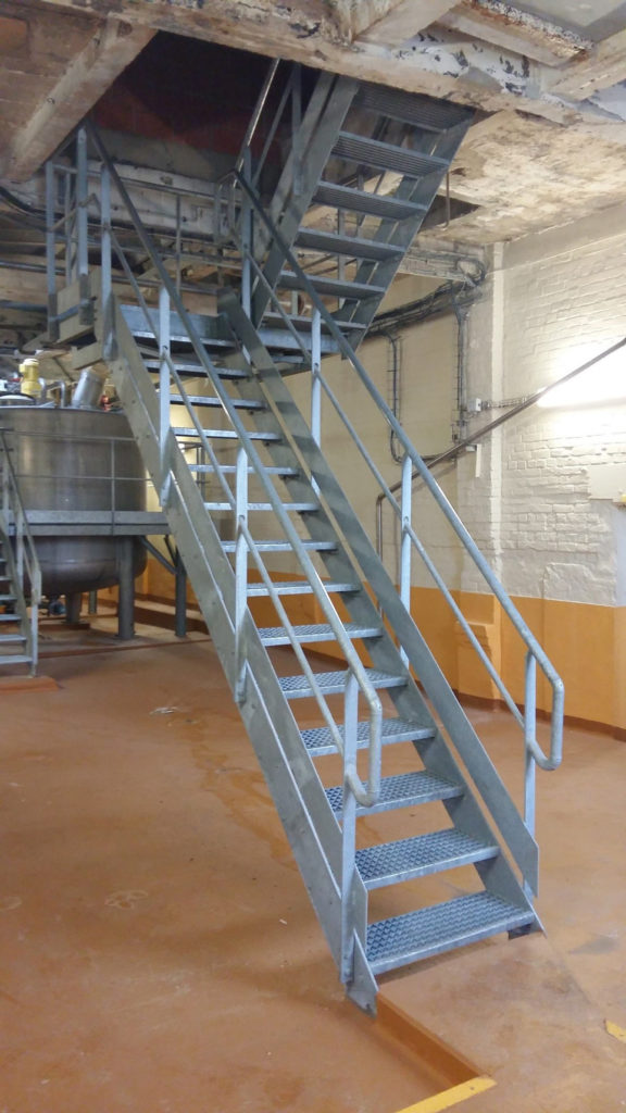 Création d'un escalier d'accès métallique par Waymel Prins